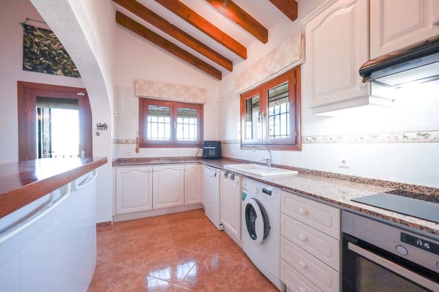 Chalet de 4 habitaciones en Monte Pego, Pego en venta con piscina - 450.000 € (Ref: 9731969)