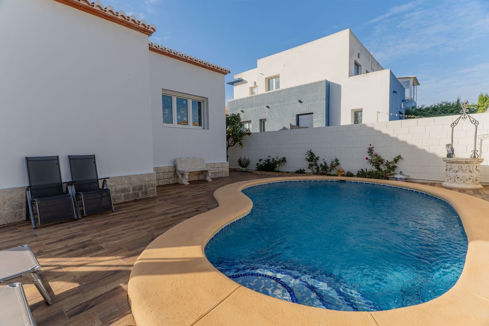 3 bedroom Villa for sale in Denia with pool - € 465,000 (Ref: 9731973)