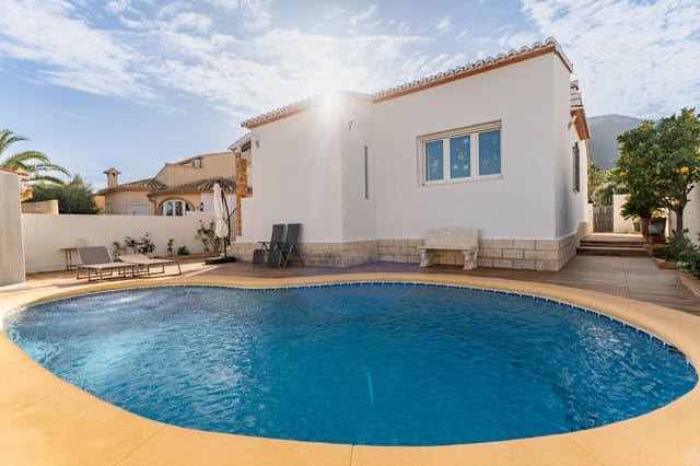3 sovrum Villa till salu i Dénia med pool - 465 000 € (Ref: 9731973)
