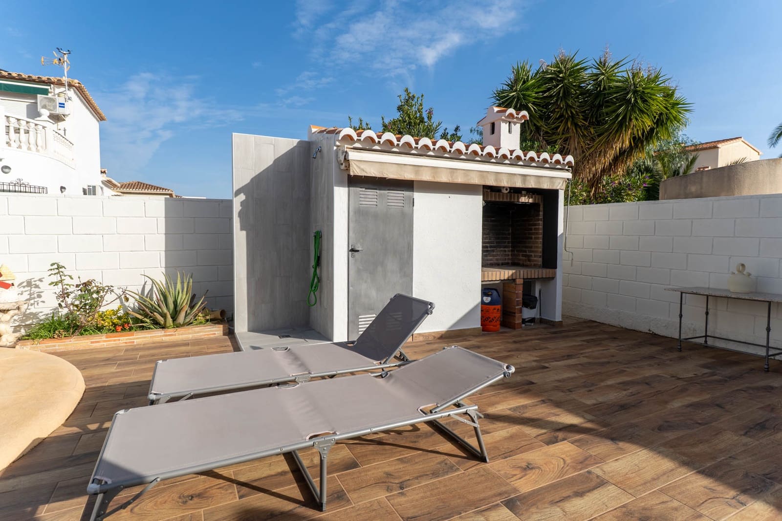 3 bedroom Villa for sale in Denia with pool - € 465,000 (Ref: 9731973)