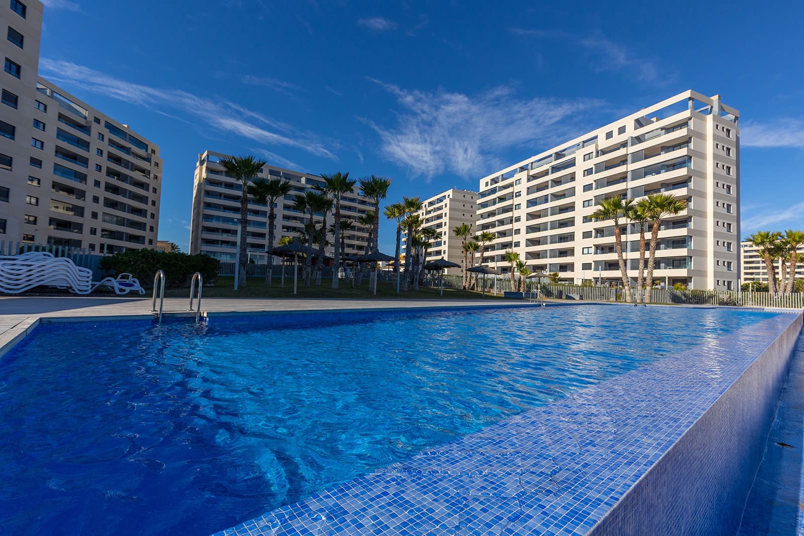 2 chambre Appartement à vendre à Torrevieja - 765 000 € (Ref: 9745264)