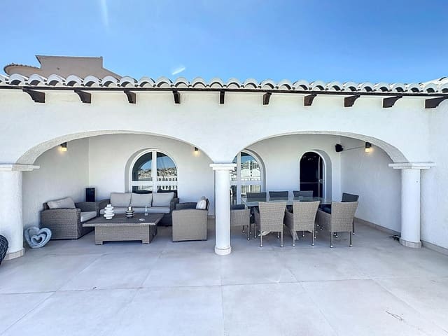 4 soverom Villa til salgs i Moraira, Teulada-Moraira med svømmebasseng - € 765 000 (Ref: 9745266)