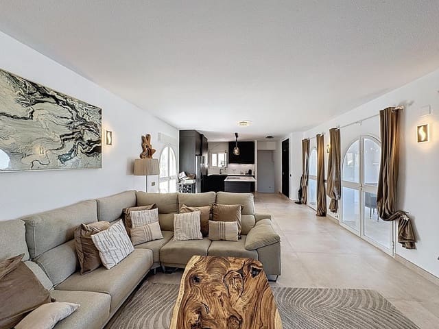 4 soverom Villa til salgs i Moraira, Teulada-Moraira med svømmebasseng - € 765 000 (Ref: 9745266)