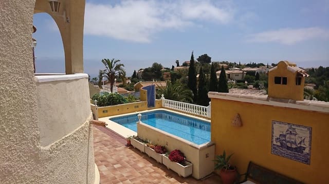4 slaapkamer Villa te koop in Moraira, Teulada-Moraira - € 585.000 (Ref: 9745268)