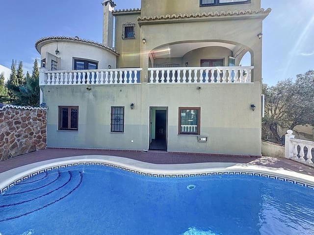 2 soverom Villa til salgs i Moraira, Teulada-Moraira med svømmebasseng - € 550 000 (Ref: 9745270)