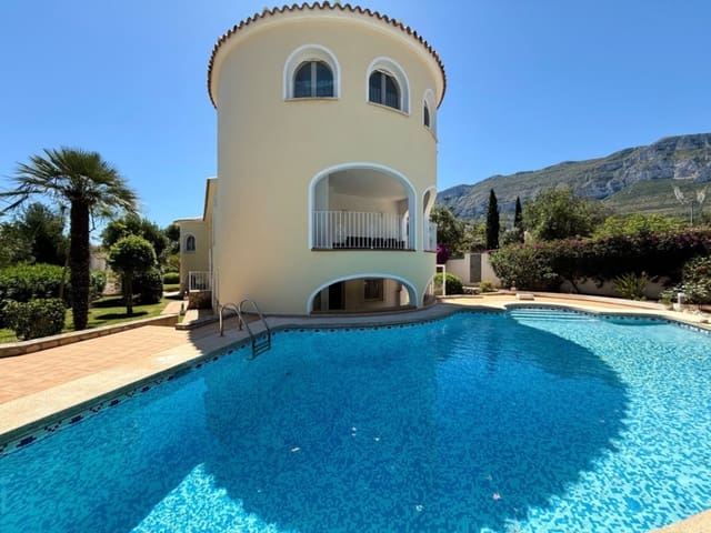 5 camera da letto Villa in vendita in Dénia con piscina - 695.000 € (Rif: 9745271)