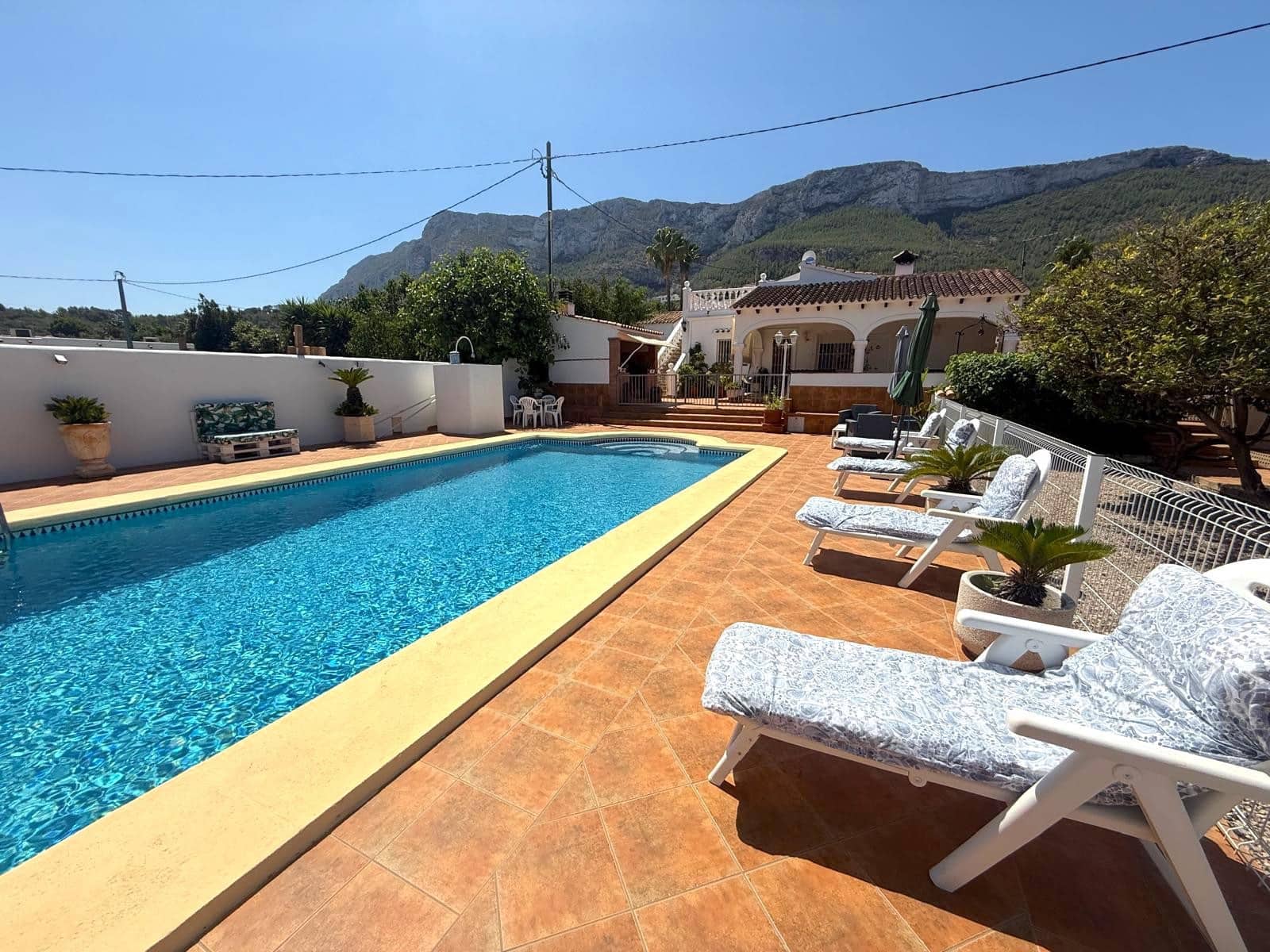 5 bedroom Villa for sale in Denia with pool - € 695,000 (Ref: 9745272)