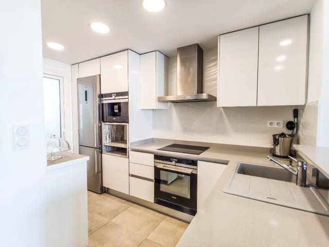 2 soverom Leilighet til salgs i Punta Prima, Torrevieja - € 650 000 (Ref: 9770541)