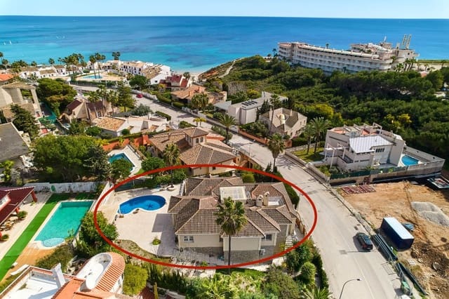 4 Zimmer Villa zu verkaufen in Dehesa de Campoamor, Orihuela - 890.000 € (Ref: 9770548)