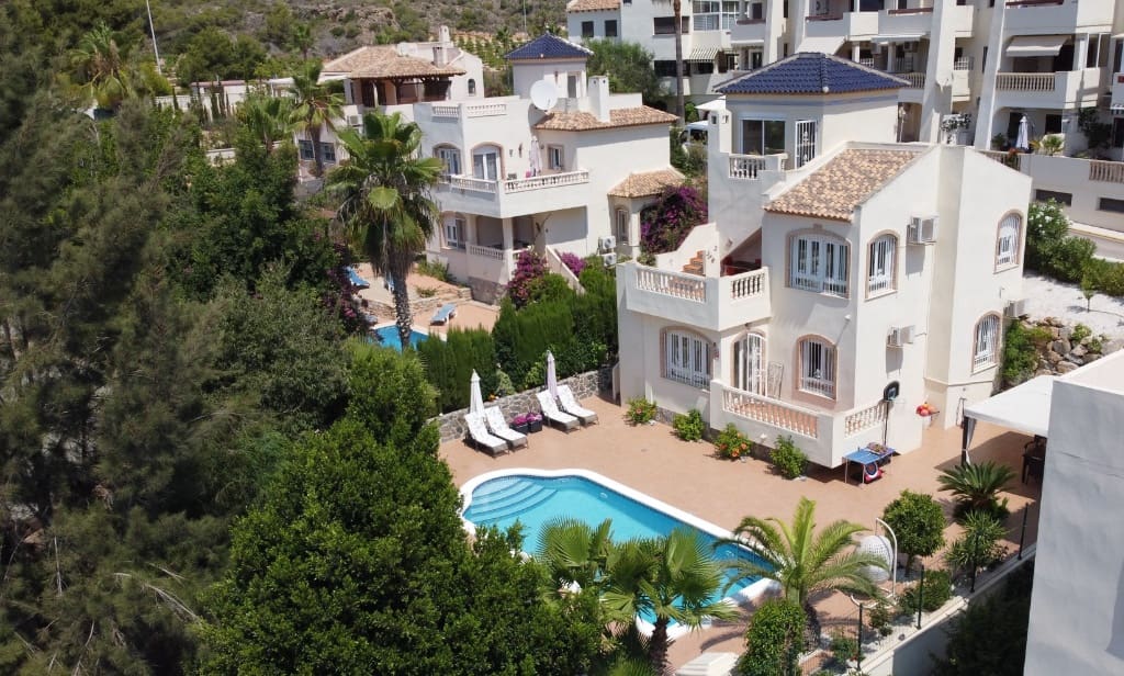 4 bedroom Villa for sale in Las Ramblas Golf - € 495,000 (Ref: 9770900)