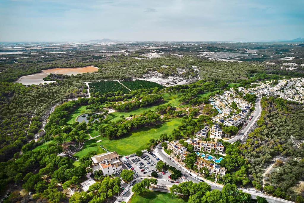 4 bedroom Villa for sale in Las Ramblas Golf - € 495,000 (Ref: 9770900)