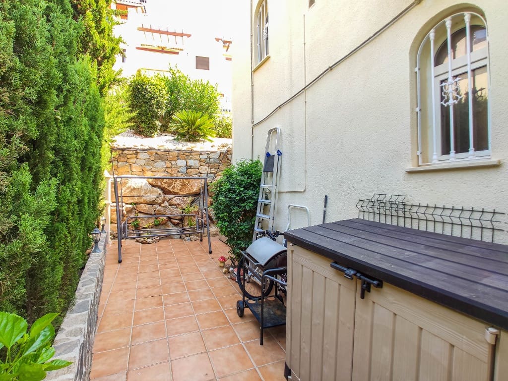 4 bedroom Villa for sale in Las Ramblas Golf - € 495,000 (Ref: 9770900)