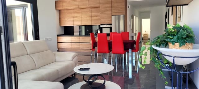 3 slaapkamer Villa voor vakantieverhuur in Benijófar met zwembad garage - € 980 (Ref: 9771855)