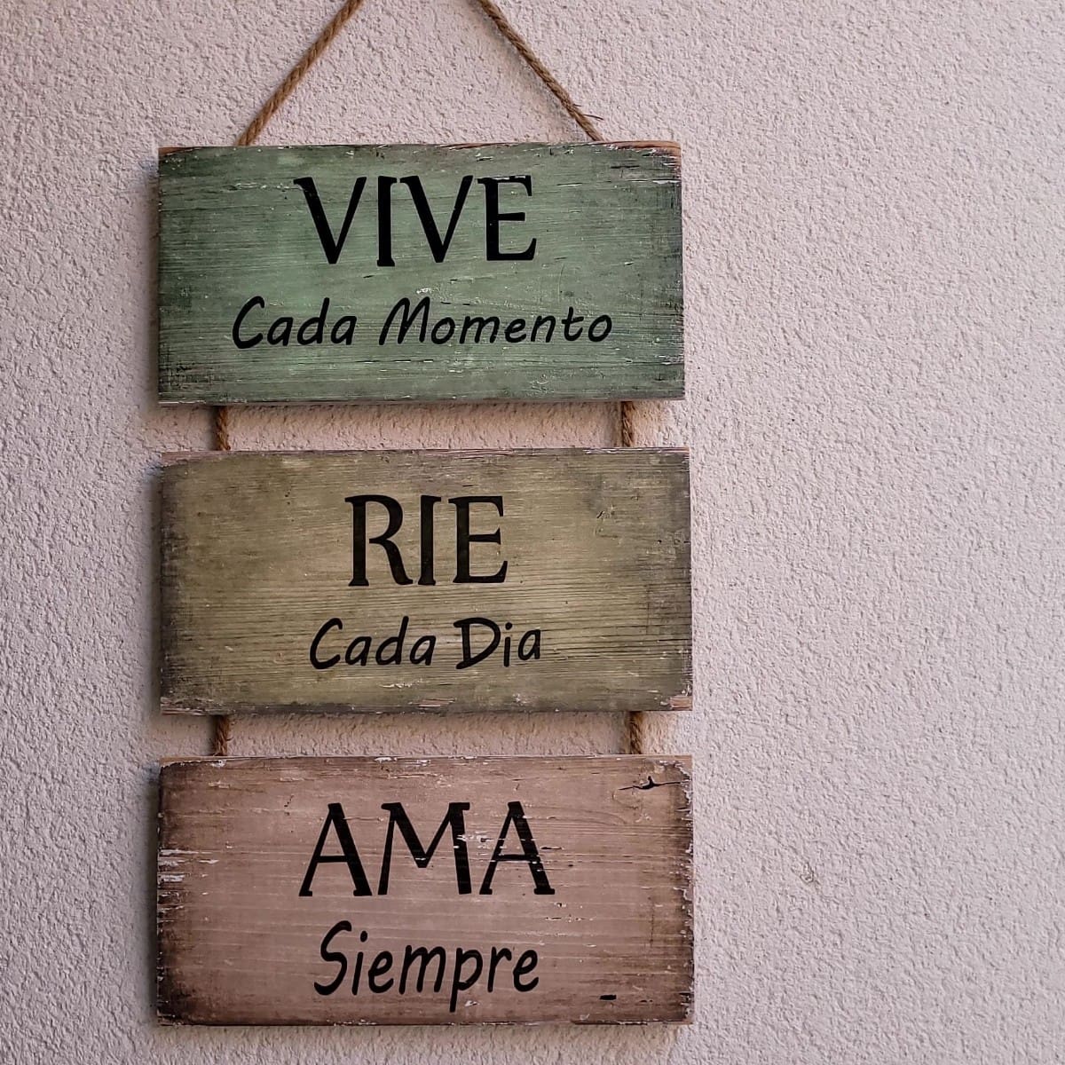 3 slaapkamer Villa voor vakantieverhuur in Benijofar met zwembad garage - € 980 (Ref: 9771855)