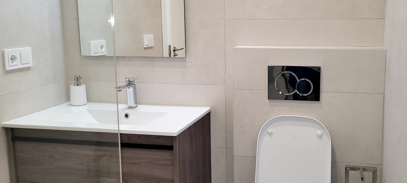 3 slaapkamer Villa voor vakantieverhuur in Benijofar met zwembad garage - € 980 (Ref: 9771855)