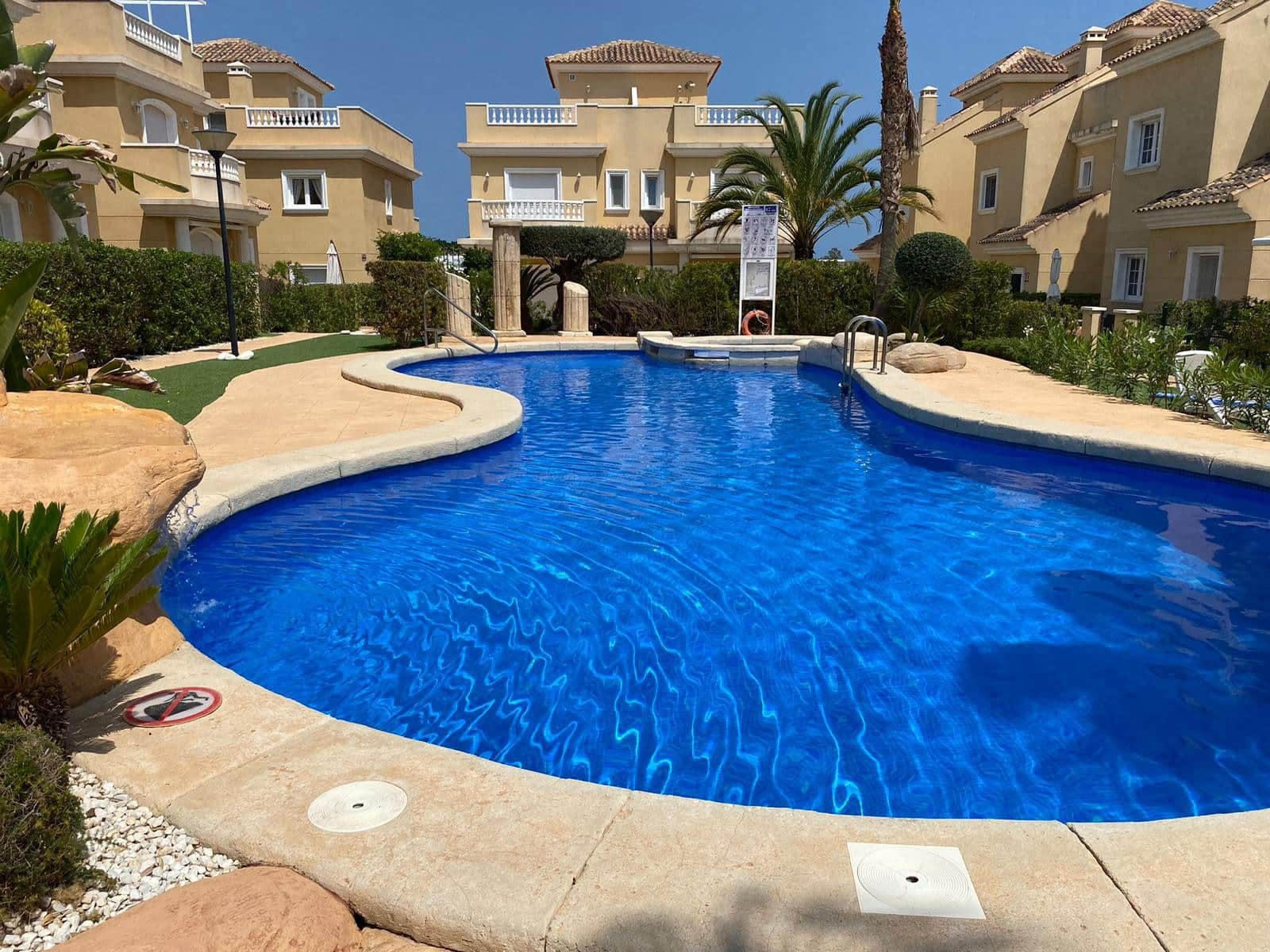 3 bedroom Villa for holiday rental in San Fulgencio with pool - € 525 (Ref: 9772022)