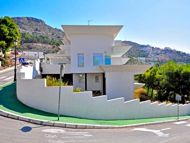 4 slaapkamer Villa te koop in Altea la Vella, Altea - € 1.250.000 (Ref: 9794436)