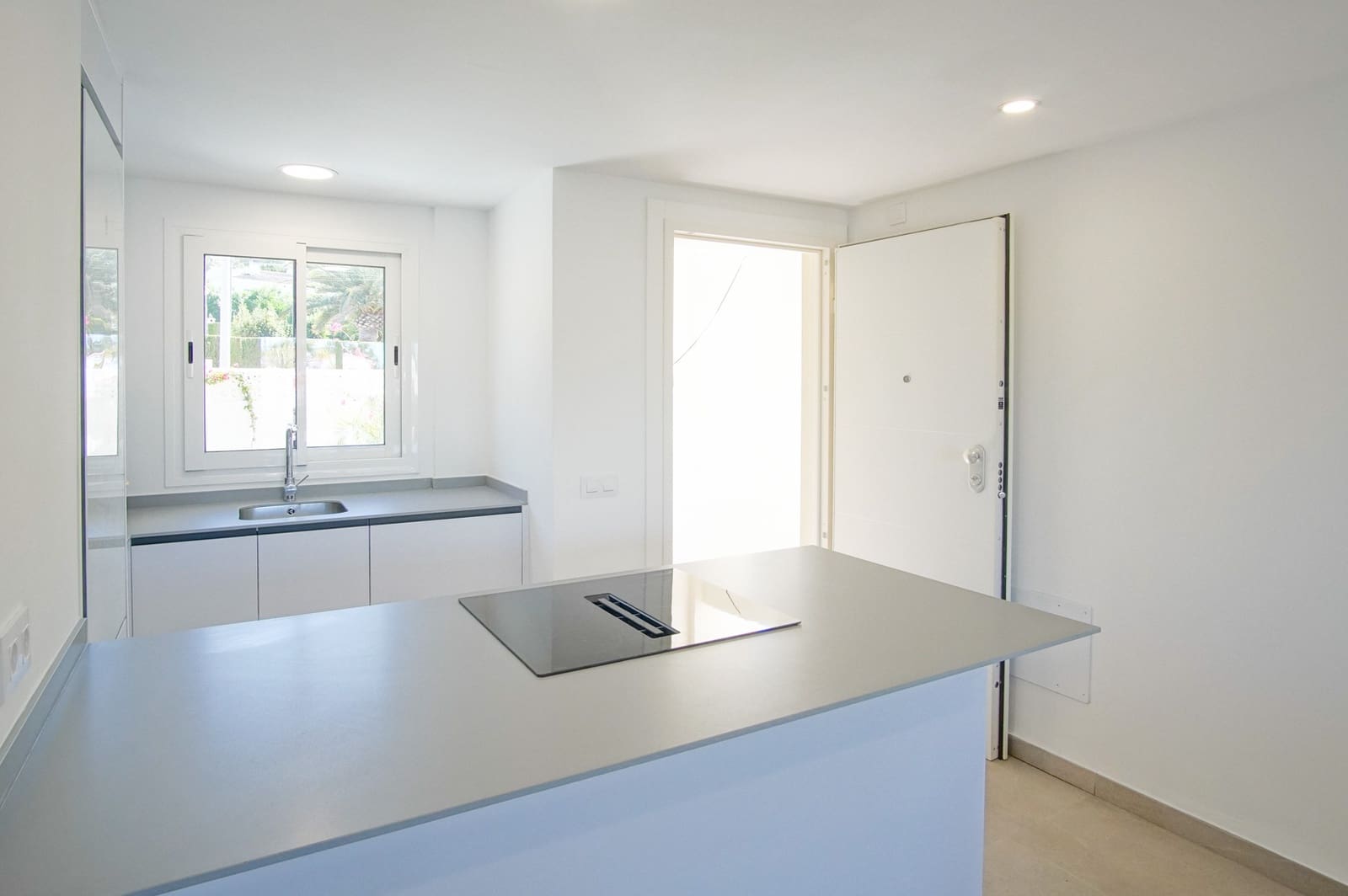 2 bedroom Apartment for sale in Denia with pool - € 389,300 (Ref: 9794437)