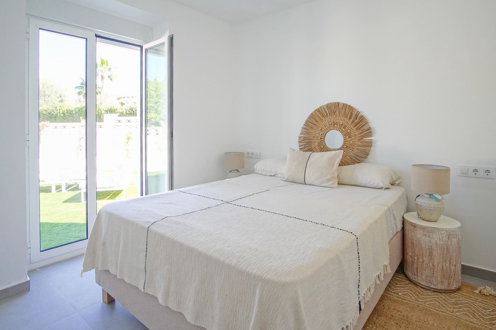 2 bedroom Apartment for sale in Denia with pool - € 389,300 (Ref: 9794437)