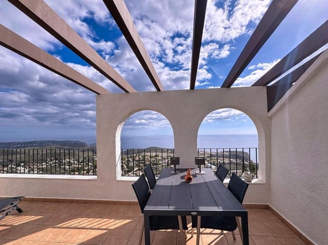 3 slaapkamer Appartement te koop in Moraira, Teulada-Moraira met zwembad - € 380.000 (Ref: 9814308)
