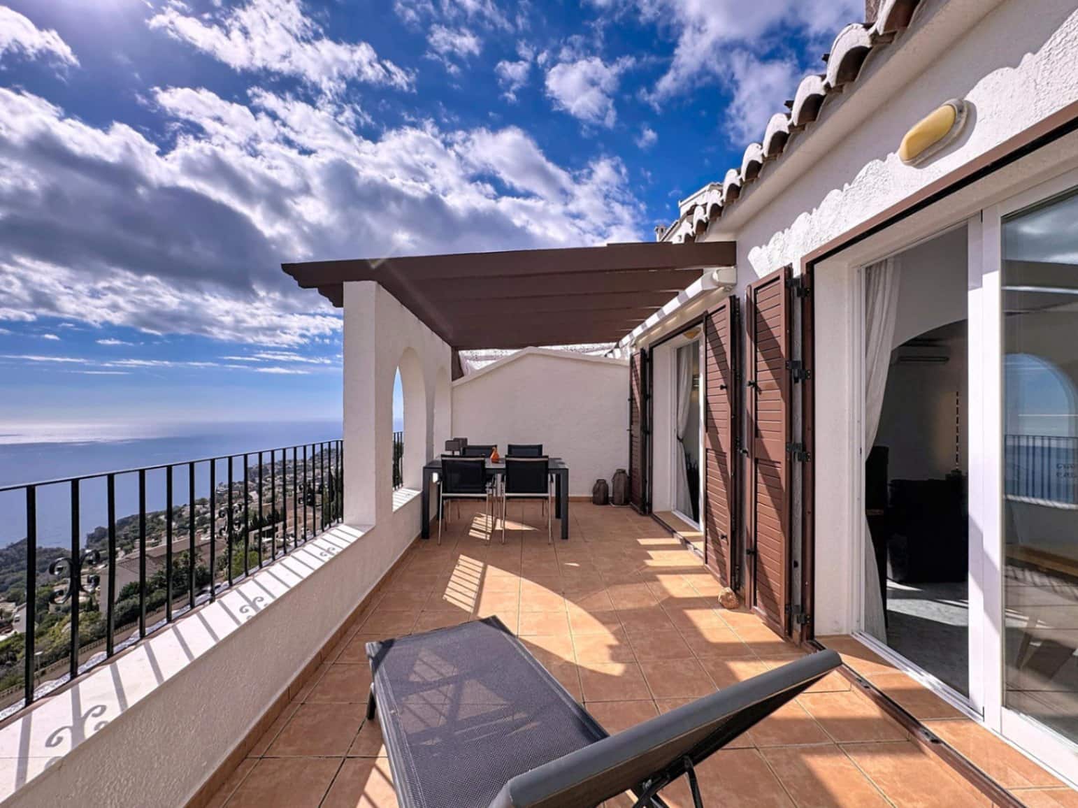 3 soveværelse Lejlighed til salg i Moraira med swimmingpool - € 380.000 (Ref: 9814308)