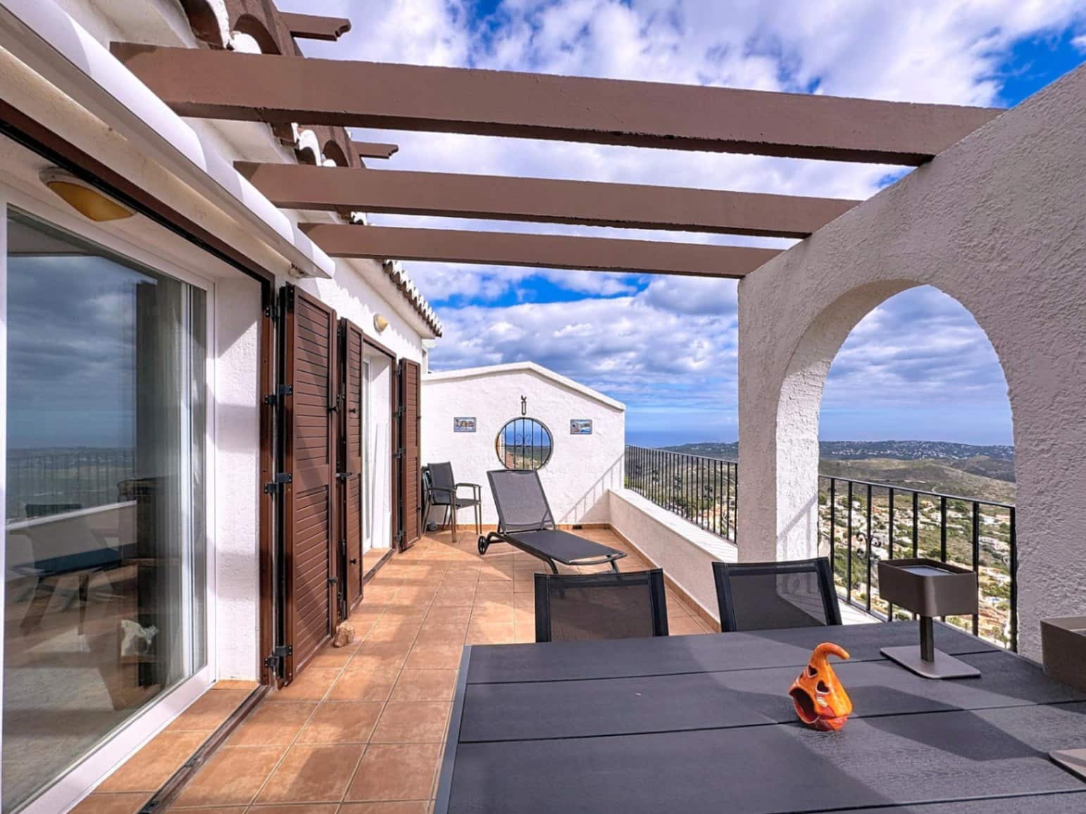 3 soveværelse Lejlighed til salg i Moraira med swimmingpool - € 380.000 (Ref: 9814308)