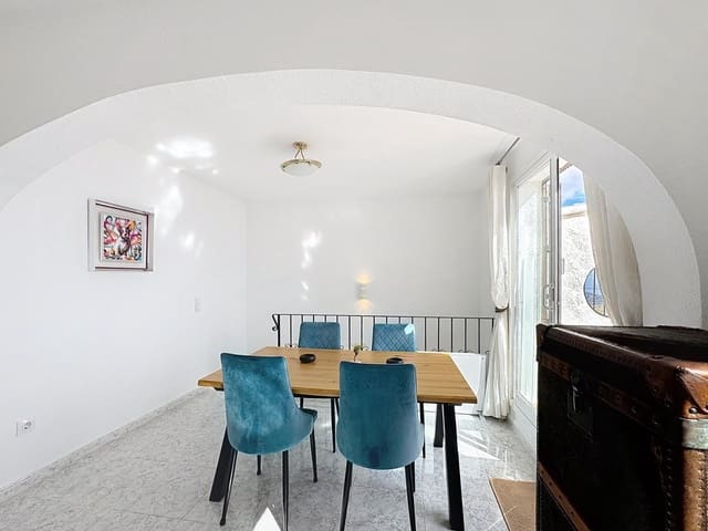 3 slaapkamer Appartement te koop in Moraira, Teulada-Moraira met zwembad - € 380.000 (Ref: 9814308)
