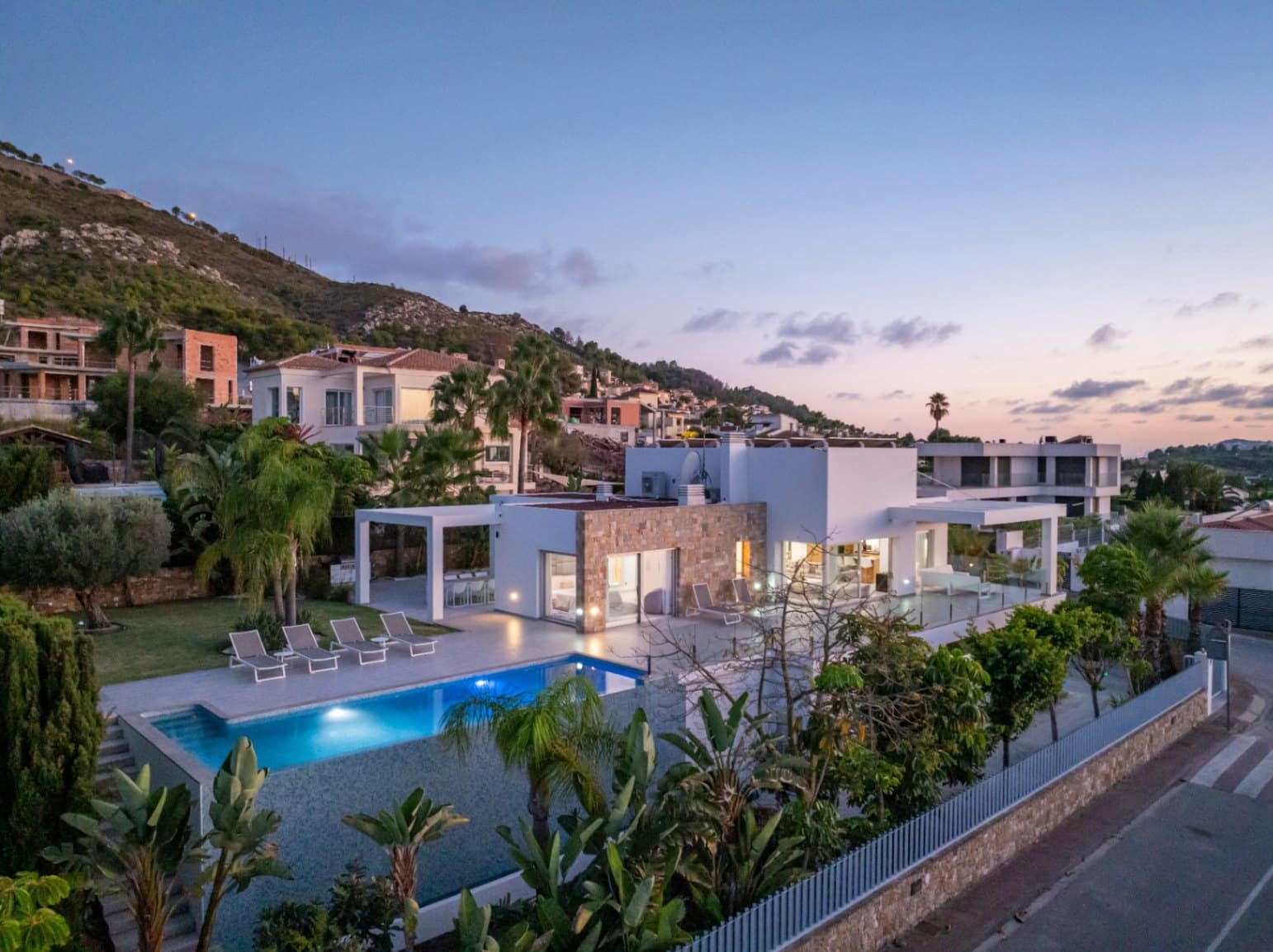 5 sypialnia Willa na sprzedaż w Javea / Xabia z basenem - 1 695 000 € (Ref: 9814310)