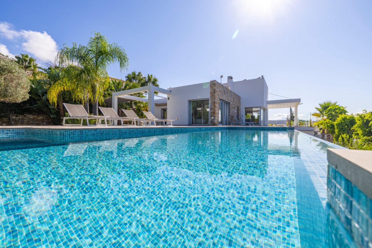 5 sypialnia Willa na sprzedaż w Javea / Xabia z basenem - 1 695 000 € (Ref: 9814310)