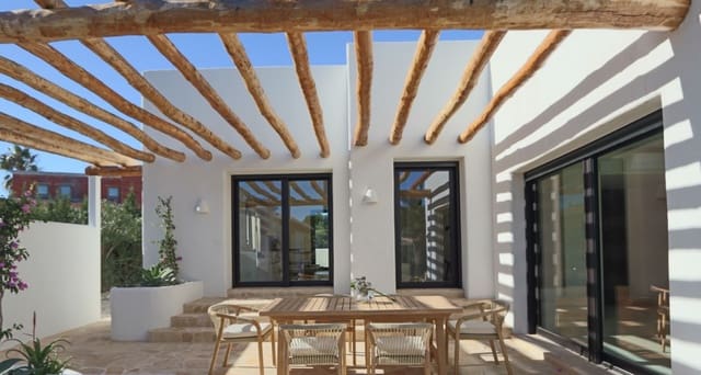 3 chambre Villa/Maison à vendre à Javea / Xàbia avec piscine - 1 395 000 € (Ref: 9814311)