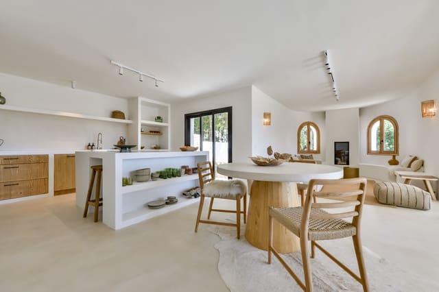 4 soverom Villa til salgs i Moraira, Teulada-Moraira med svømmebasseng - € 2 175 000 (Ref: 9814312)