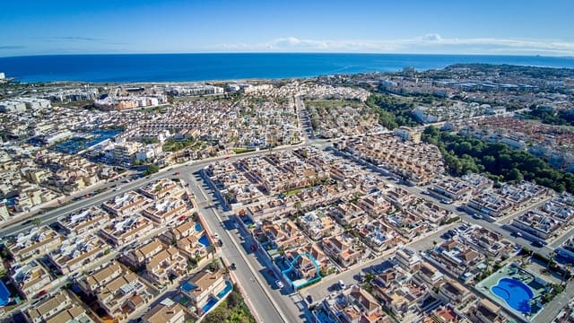 3 Zimmer Haus zu verkaufen in Playa Flamenca, Orihuela - 259.000 € (Ref: 9814318)