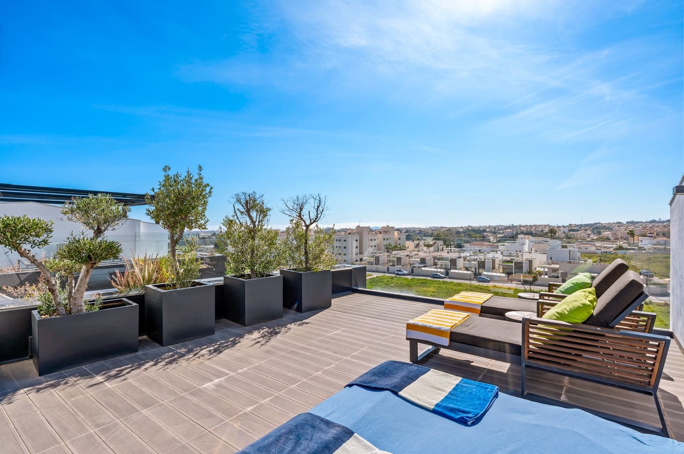 3 sypialnia Penthouse na sprzedaż w Villamartin - 639 000 € (Ref: 9826381)