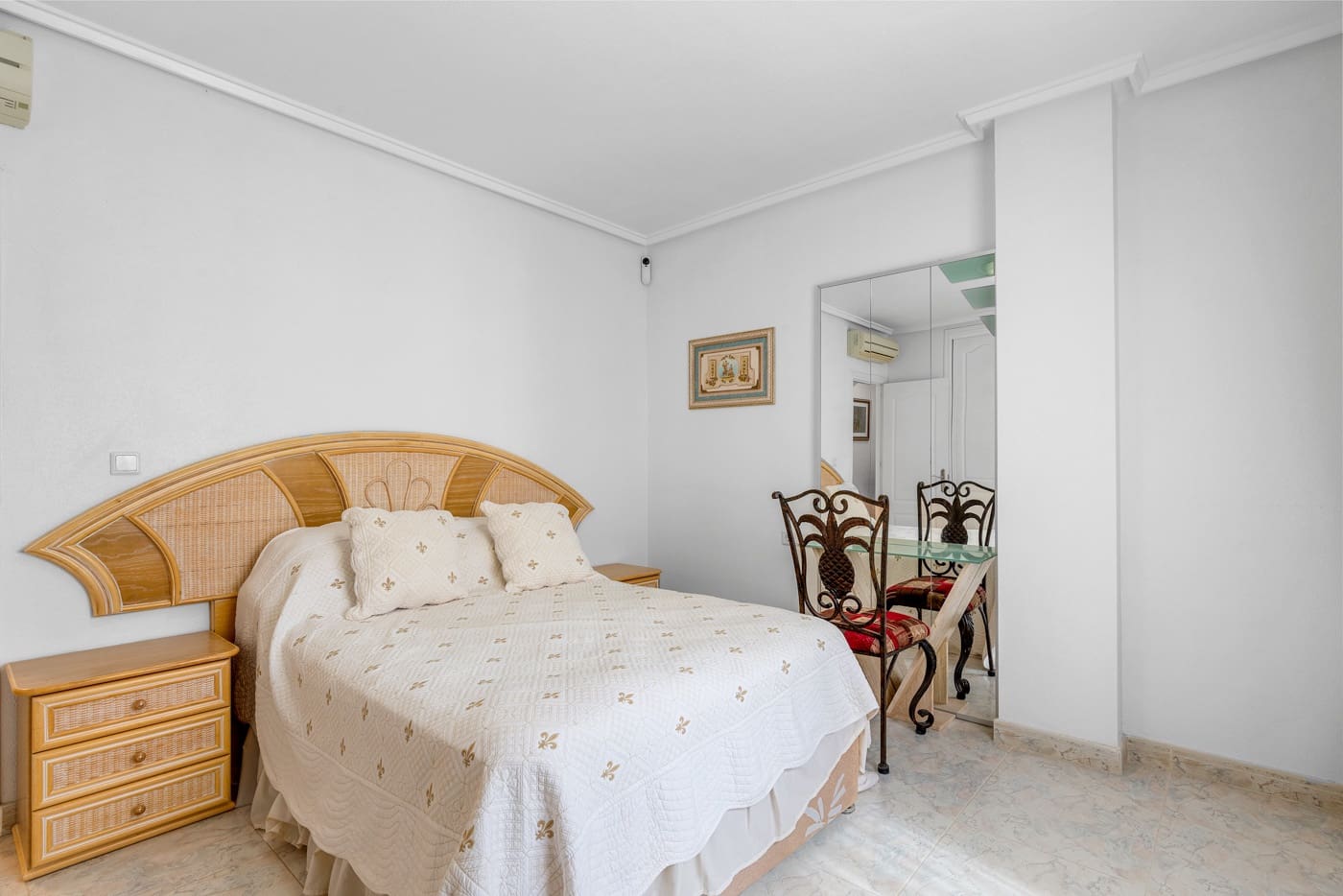Chalet de 7 habitaciones en Ciudad Quesada en venta con piscina - 690.000 € (Ref: 9826387)
