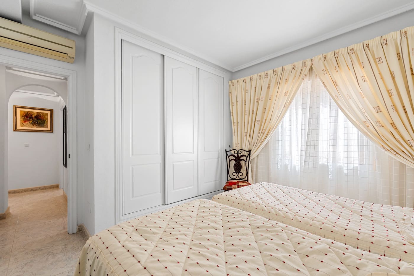 Chalet de 7 habitaciones en Ciudad Quesada en venta con piscina - 690.000 € (Ref: 9826387)