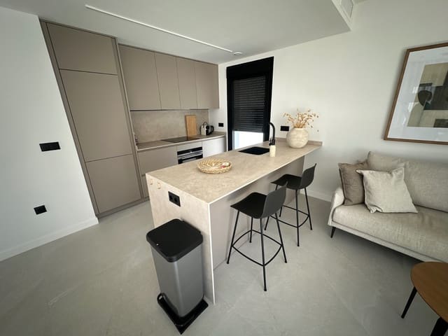 Chalet de 4 habitaciones en Ciudad Quesada, Rojales en venta - 595.000 € (Ref: 9826398)