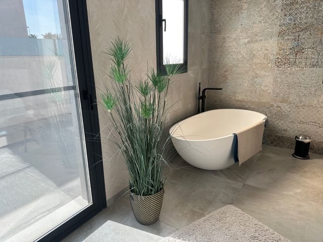 4 soverom Villa til salgs i Ciudad Quesada, Rojales - € 700 000 (Ref: 9826404)