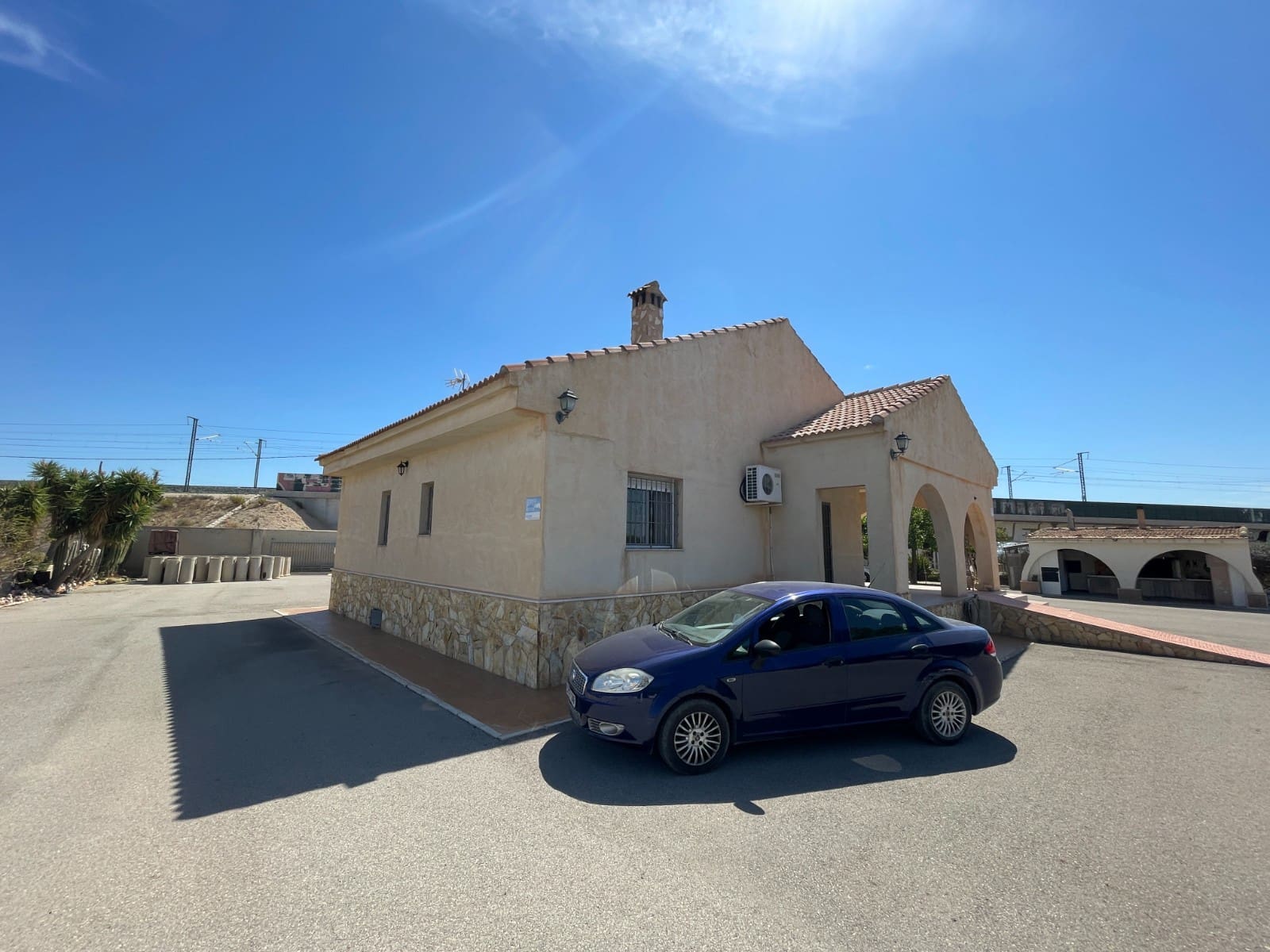 3 bedroom Villa for sale in Crevillente / Crevillent - € 299,000 (Ref: 9826435)