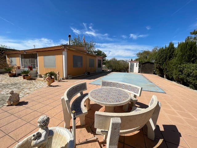 3 soveværelse Villa til salg i Guardamar del Segura med swimmingpool - € 460.000 (Ref: 9826441)