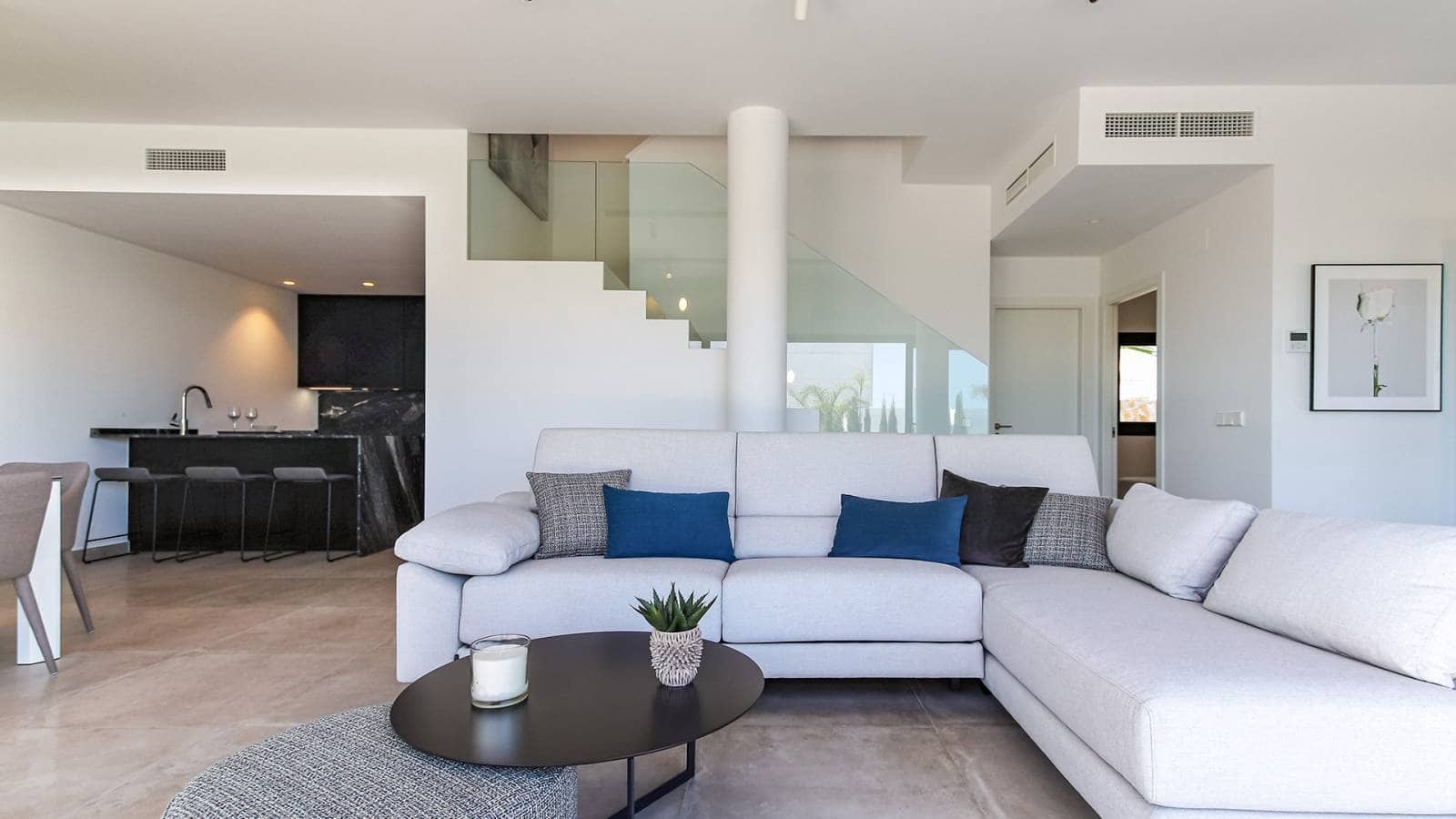 3 bedroom Villa for sale in Ciudad Quesada with pool - € 750,000 (Ref: 9826445)
