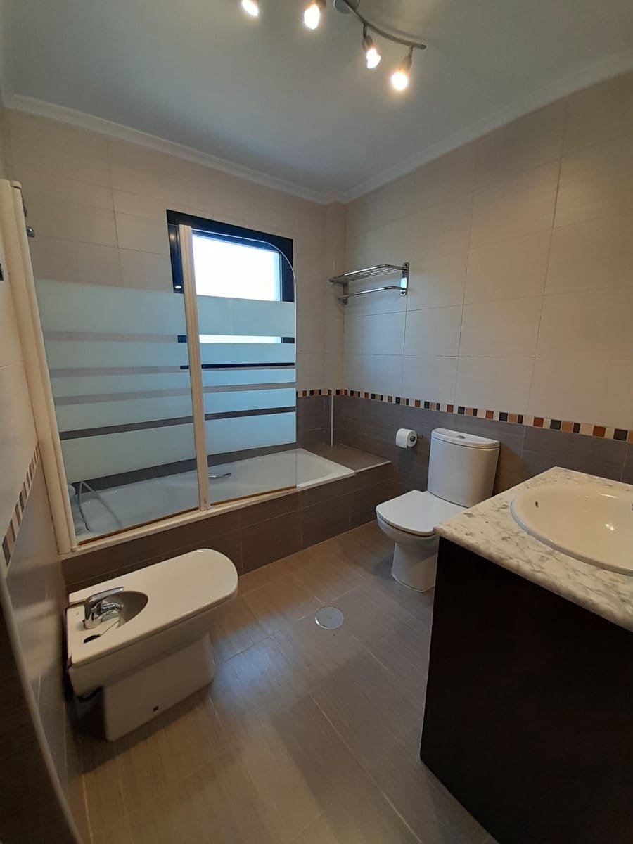 Chalet de 3 habitaciones en Ciudad Quesada en venta con piscina - 295.000 € (Ref: 9826448)