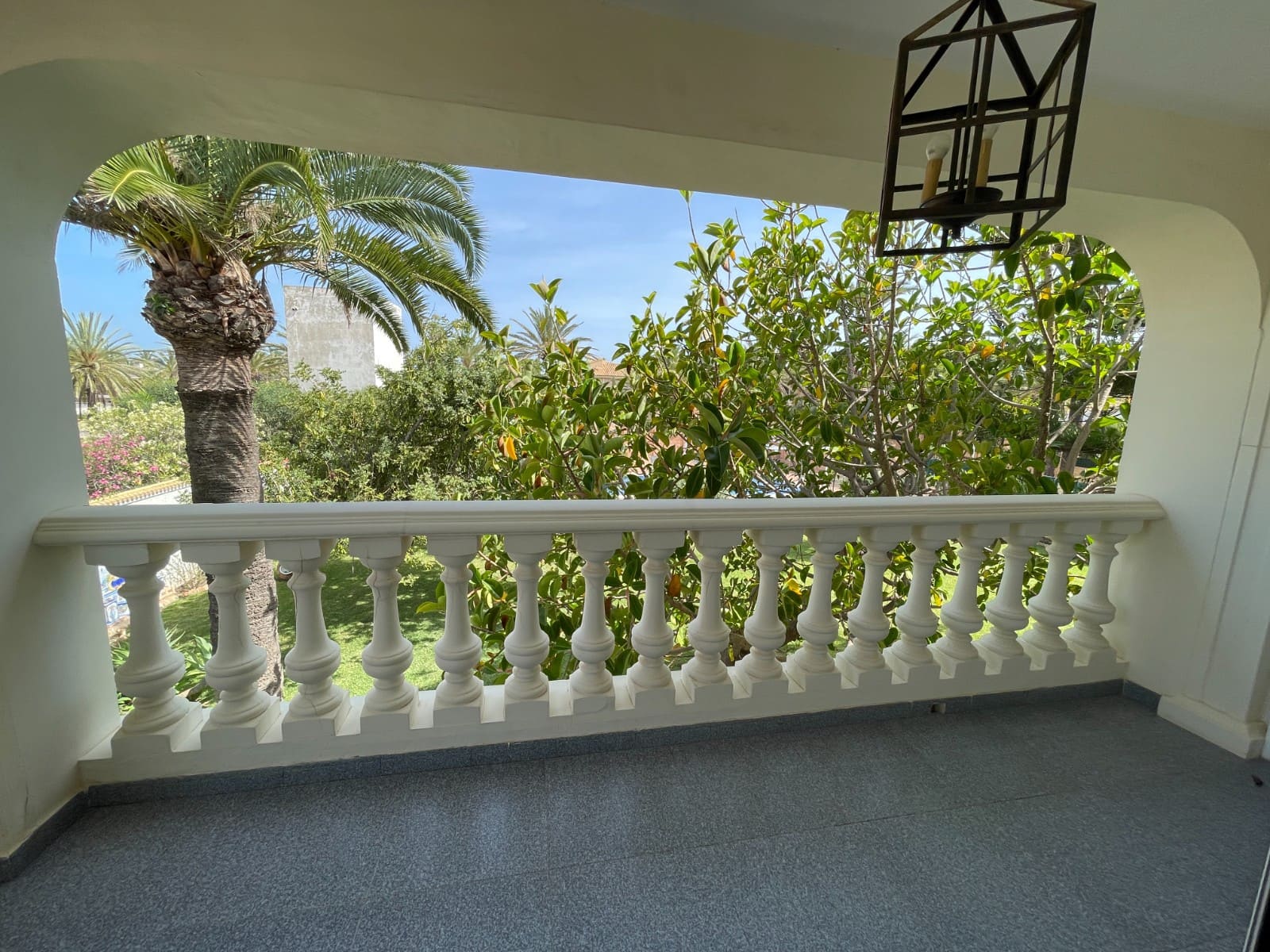 8 bedroom Villa for sale in Cabo Roig - € 1,490,000 (Ref: 9826452)