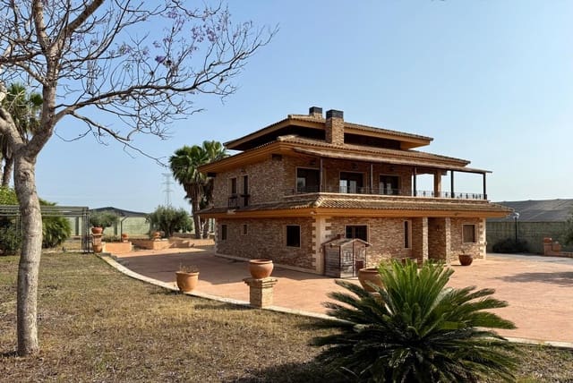 5 bedroom Villa for sale in San Miguel de Salinas - € 675,000 (Ref: 9826467)
