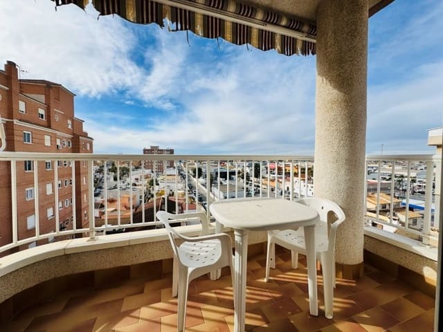 Apartamento de 2 habitaciones en Nueva Torrevieja, Torrevieja en venta con piscina - 179.000 € (Ref: 9826472)