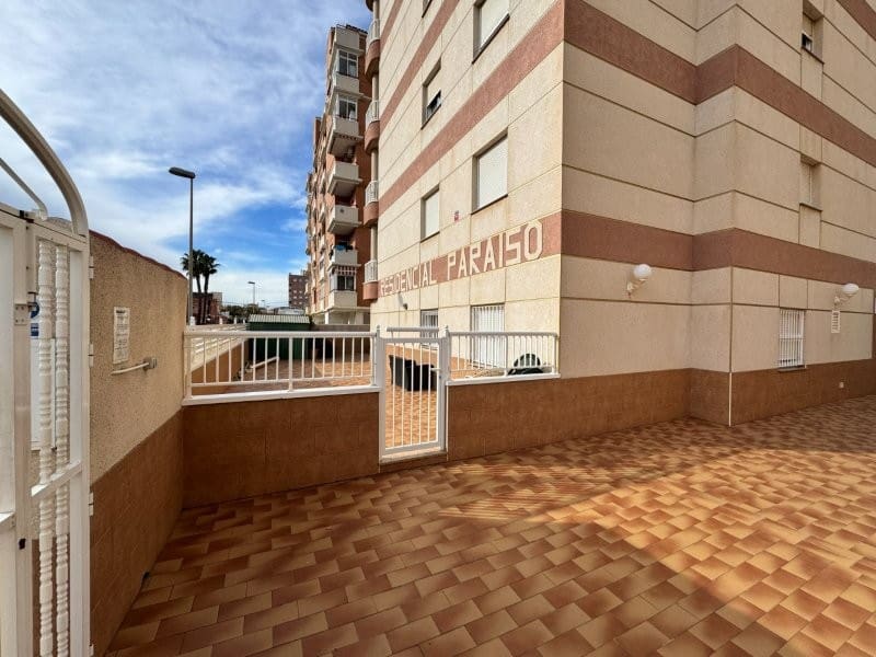 2 chambre Appartement à vendre à Torrevieja avec piscine - 179 000 € (Ref: 9826472)