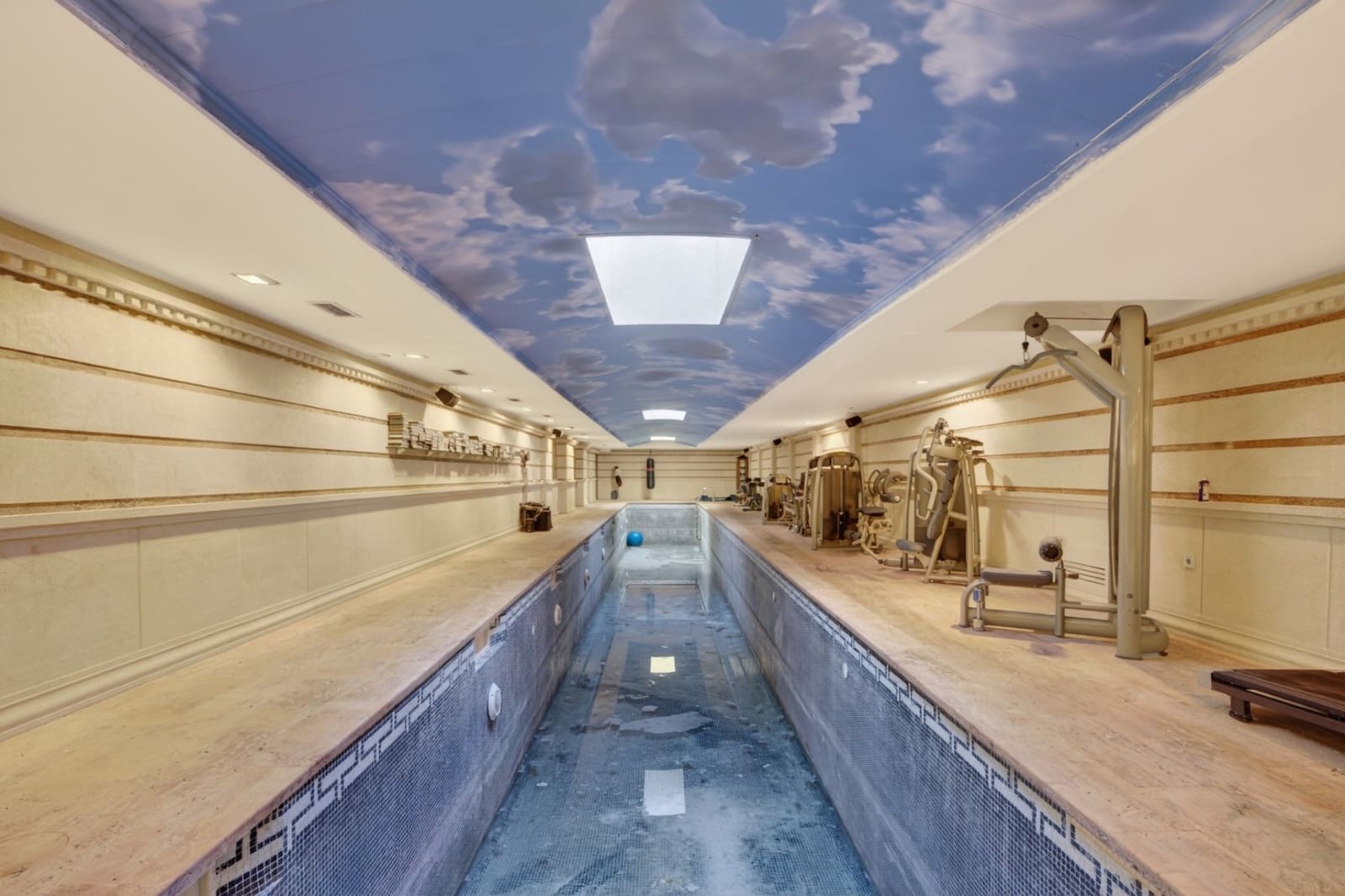 5 bedroom Villa for sale in Elche / Elx with pool - € 1,449,000 (Ref: 9826480)