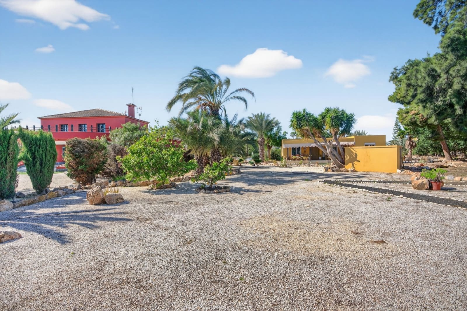 5 bedroom Villa for sale in Santa Pola - € 749,000 (Ref: 9826481)