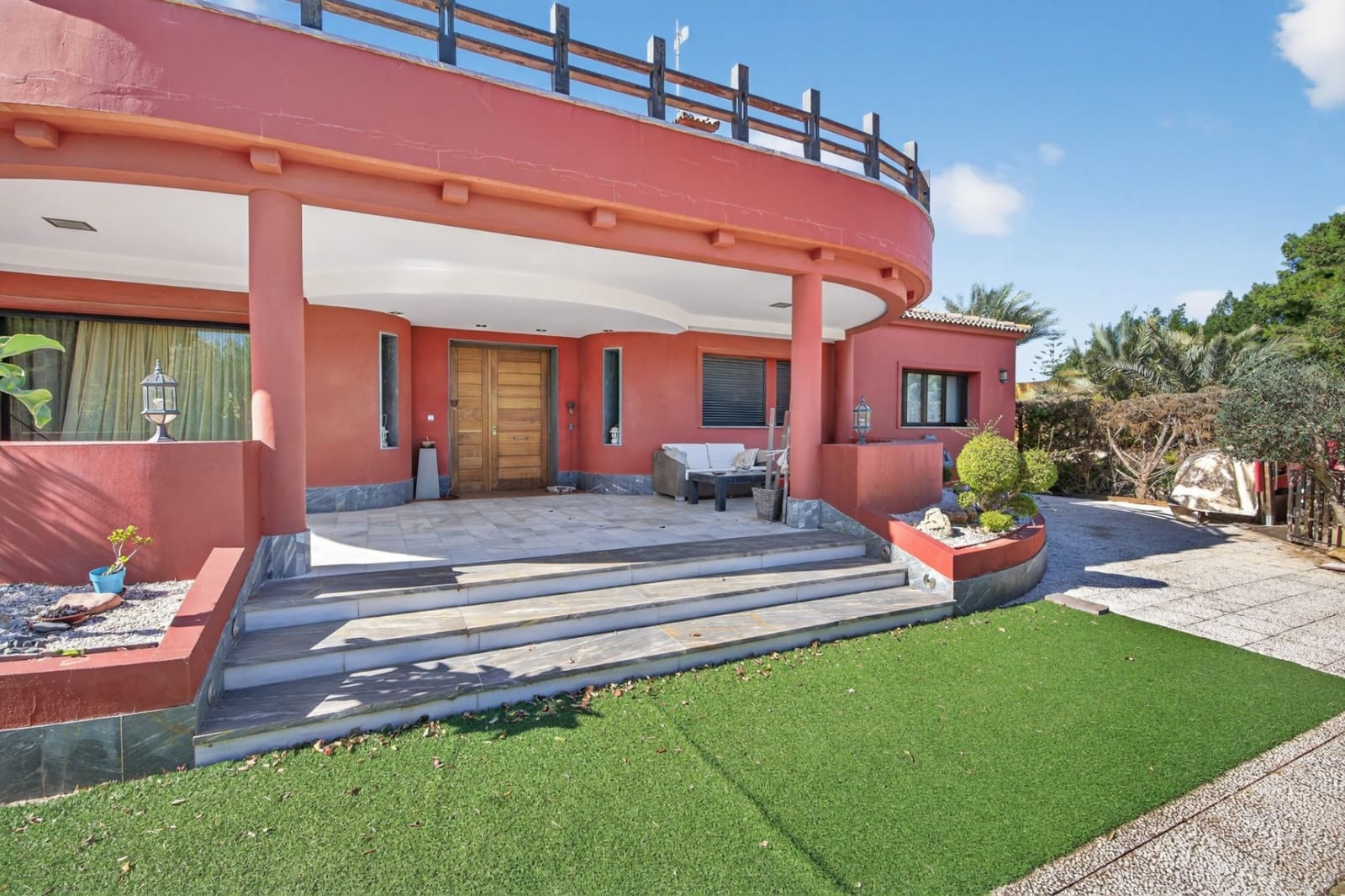 5 bedroom Villa for sale in Santa Pola - € 749,000 (Ref: 9826481)