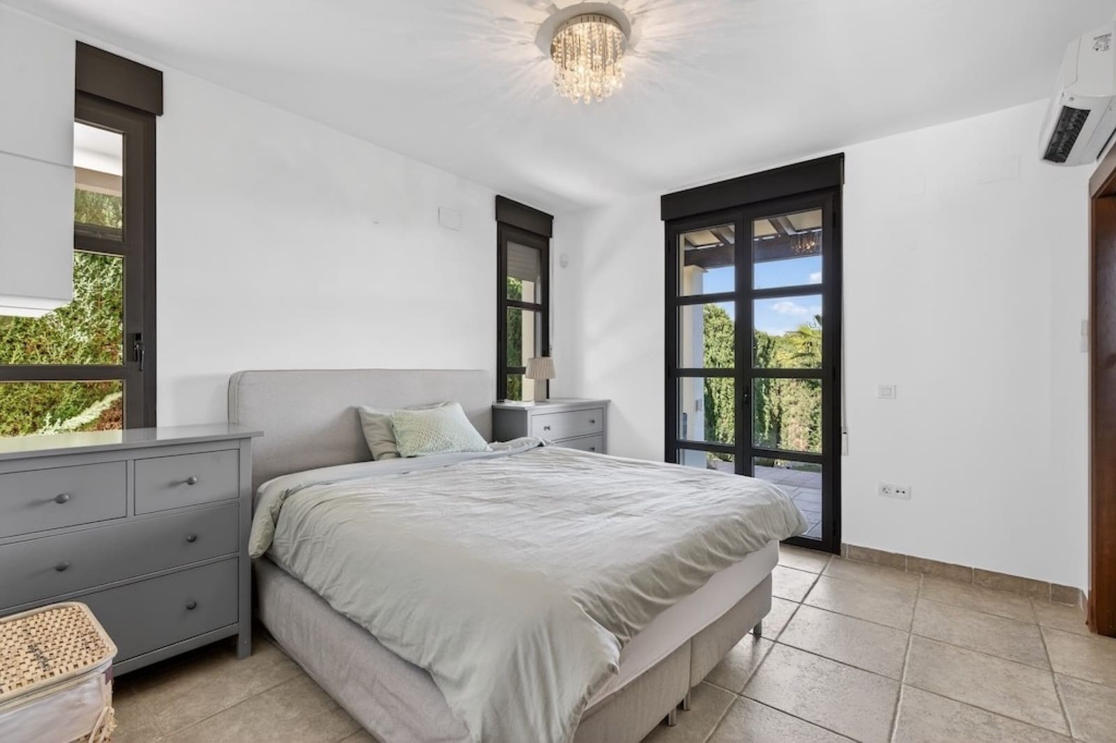 4 sypialnia Willa na sprzedaż w Javea / Xabia z basenem - 950 000 € (Ref: 9826483)