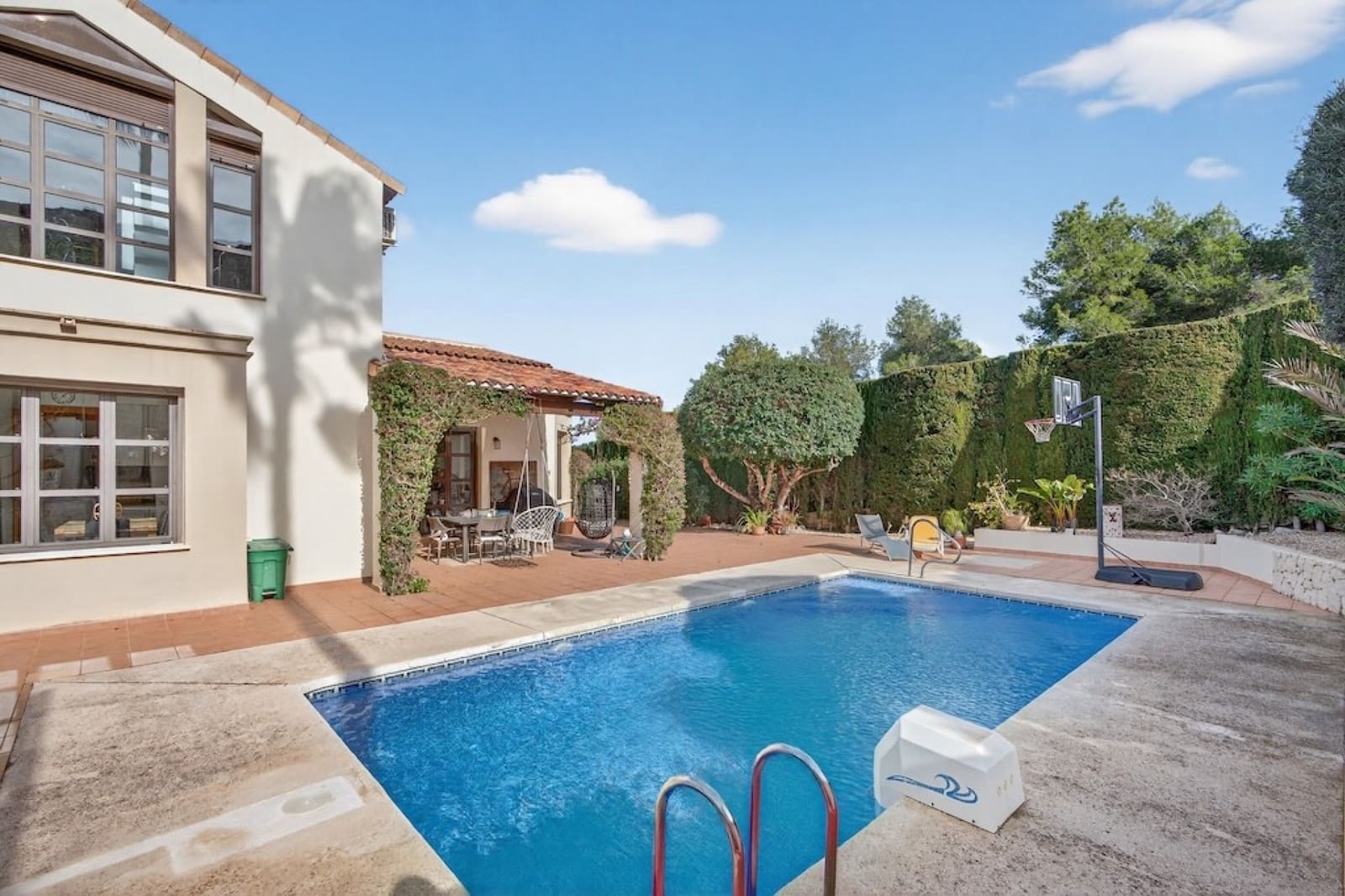 4 sypialnia Willa na sprzedaż w Javea / Xabia z basenem - 950 000 € (Ref: 9826483)